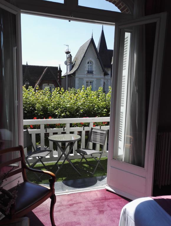 Marie Anne Hotel Deauville Exterior photo