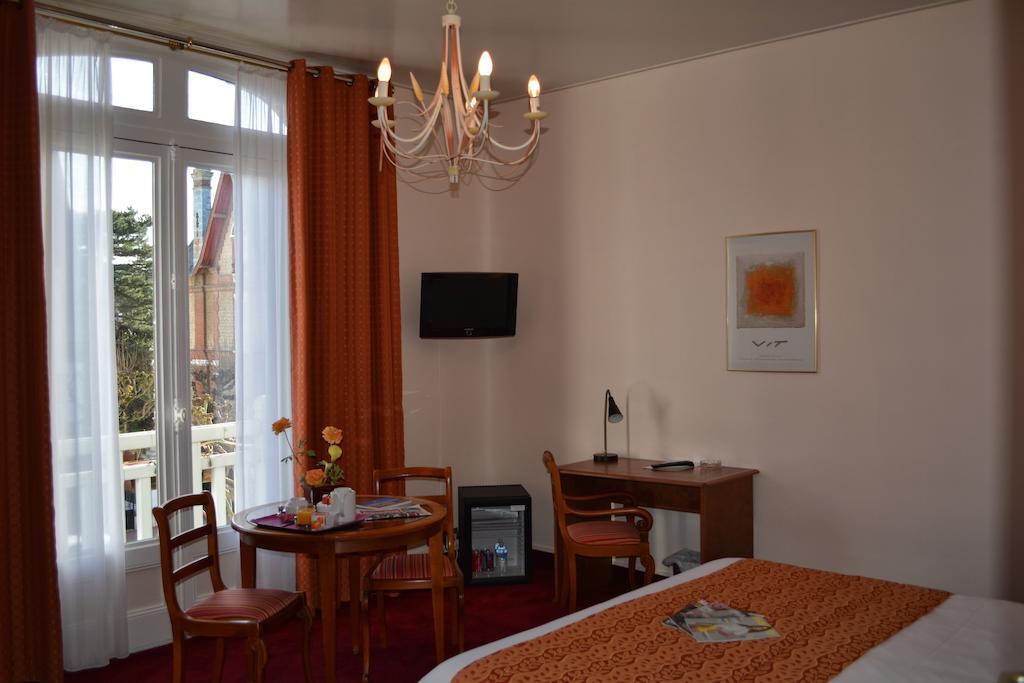 Marie Anne Hotel Deauville Exterior photo